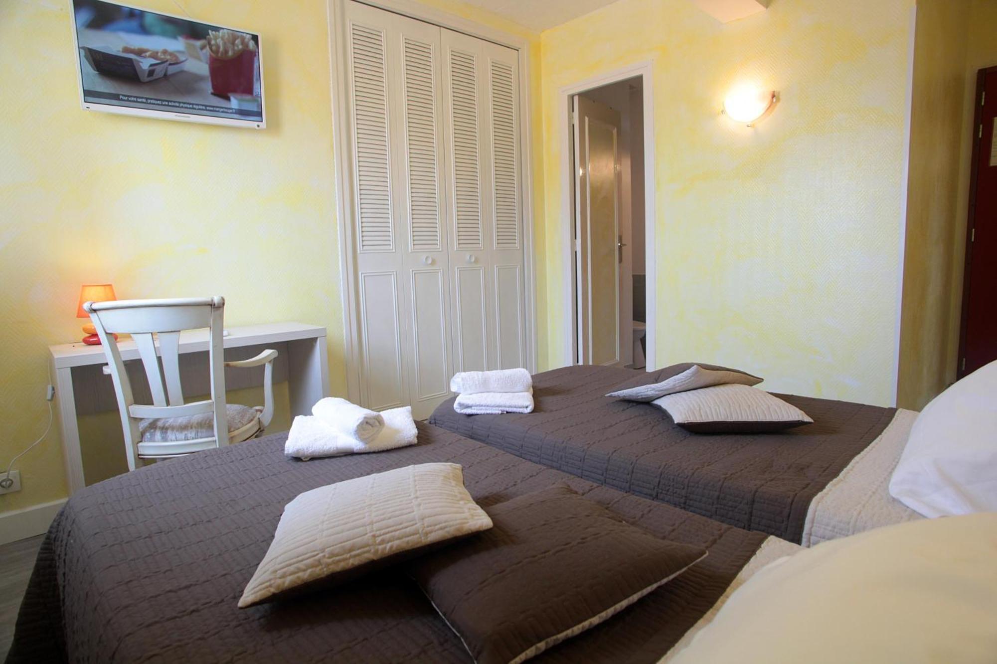 Hotel De La Plage 2 Etoiles Valras-Plage Rom bilde