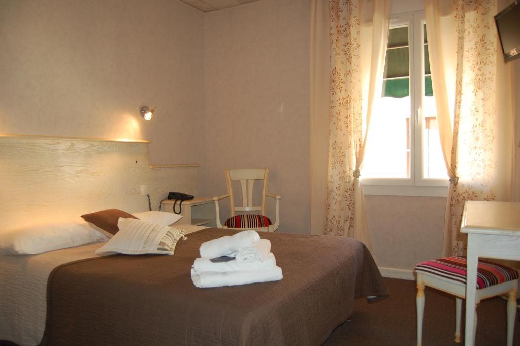 Hotel De La Plage 2 Etoiles Valras-Plage Rom bilde
